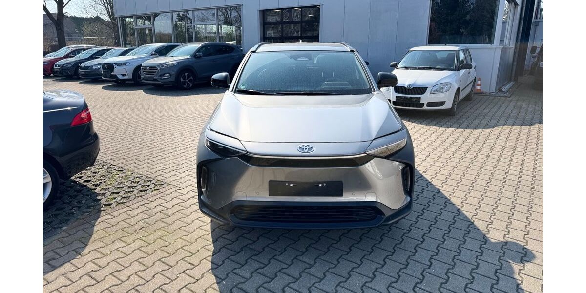 Toyota bZ4X 14.195 km 28.990 &euro; Lüdinghausen 59348