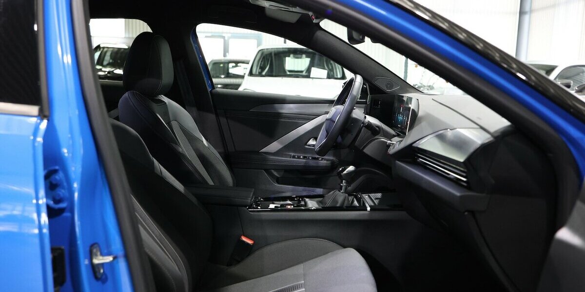 Opel Astra L 1.2 T LIMO GS-SPORT TECH / BLUE & BLACK 13.000 km 22.555 &euro; Hamm 59077