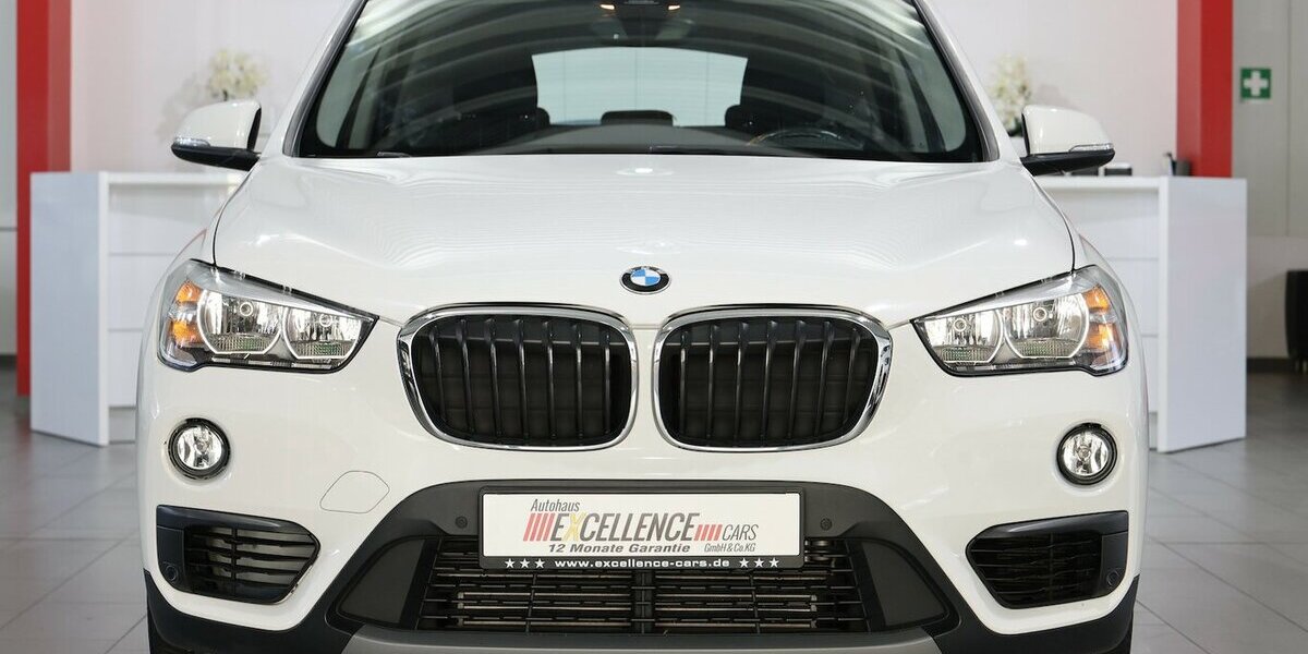 BMW X1 sDrive 18i Advantage WHITE / AUTOMATIK / 89.000 km 17.991 &euro; Hamm 59077