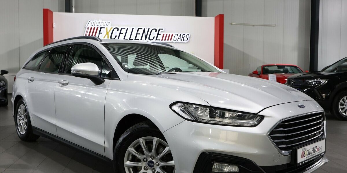 Ford Mondeo Tunier 2.0 EB / LED / NAVI+KAMERA / AHK 124.000 km 15.777 &euro; Hamm 59077