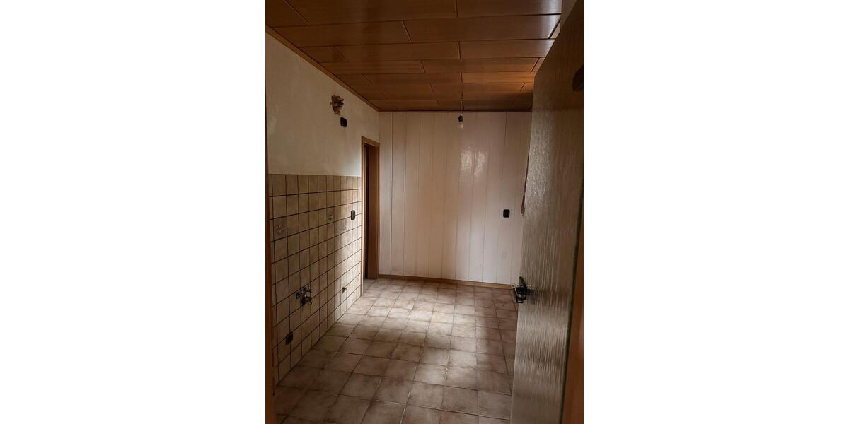 Einfamilienhaus Witten Rüdinghausen - 7 Zimmer, 140 m&sup2;, 430.000&euro; | Angebot:24090504