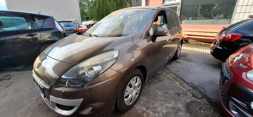 Renault Scenic 147.400 km 3.990 &euro; Dortmund 44339