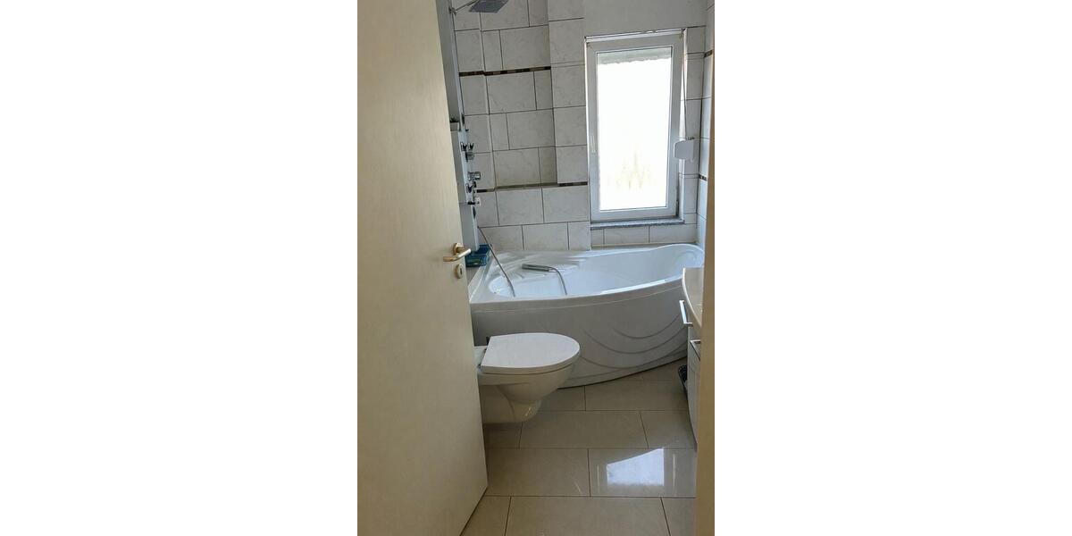 Erdgeschoßwohnung Hamm Bockum - 3 Zimmer, 78 m&sup2;, 1.100&euro; | Angebot:25613658