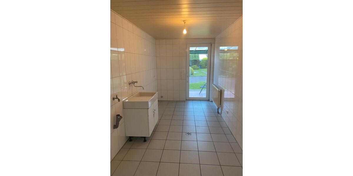 Erdgeschoßwohnung Dortmund Aplerbeck - 2 Zimmer, 100 m&sup2;, 1.200&euro; | Angebot:26648883