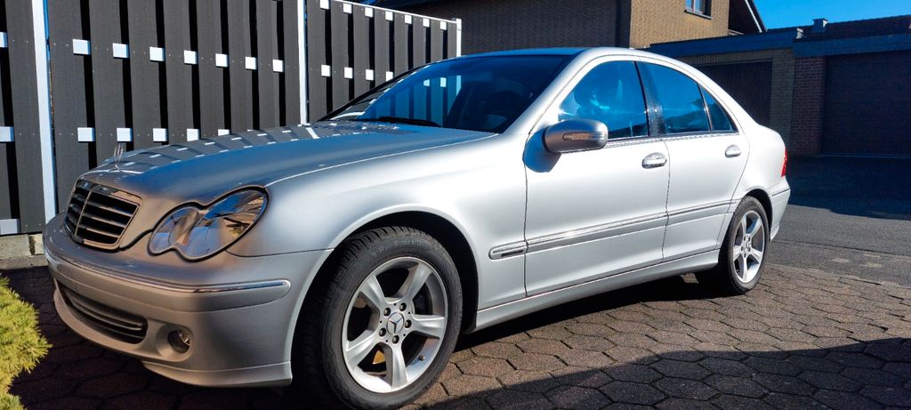 Mercedes-Benz C 230 51.641 km 8.900 &euro; Ense 59469