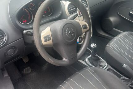 Opel Corsa 186.500 km 2.440 &euro; Dortmund 44388