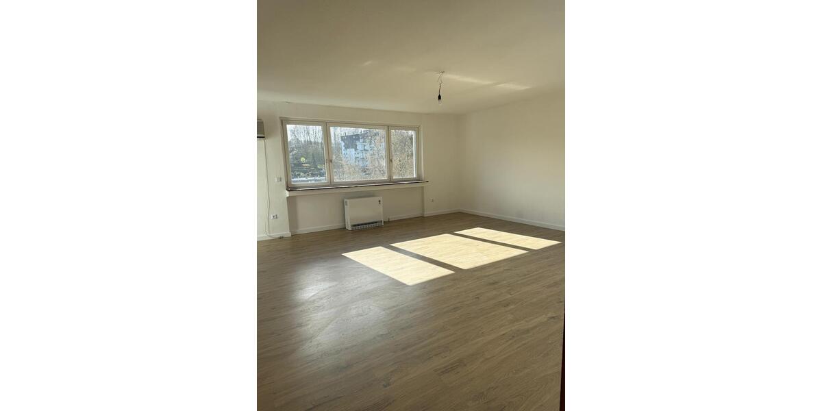 Etagenwohnung Iserlohn - 3.5 Zimmer, 95 m&sup2;, 800&euro; | Angebot:25988567