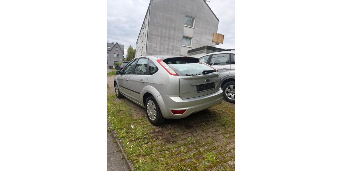 Ford Focus 84.000 km 4.300 &euro; Dortmund 44357