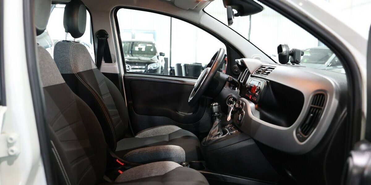 Fiat Panda 1.0 Mild-Hybrid CITY LIFE WHITE / SHZ, PDC 32.000 km 11.444 &euro; Hamm 59077