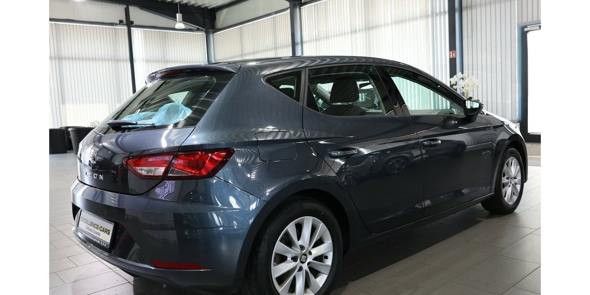 Seat Leon 1.6 TDI STYLE / NAVI-PLUS+APPLE+ANDROID 111.000 km 14.111 &euro; Hamm 59077
