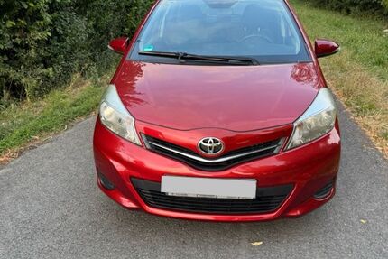 Toyota Yaris 150.500 km 5.350 &euro; Ahlen 59229