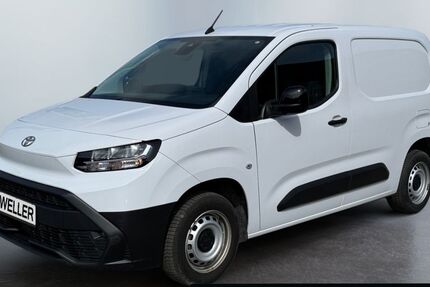 Toyota Proace City 28.735 km 19.780 &euro; Hamm 59067