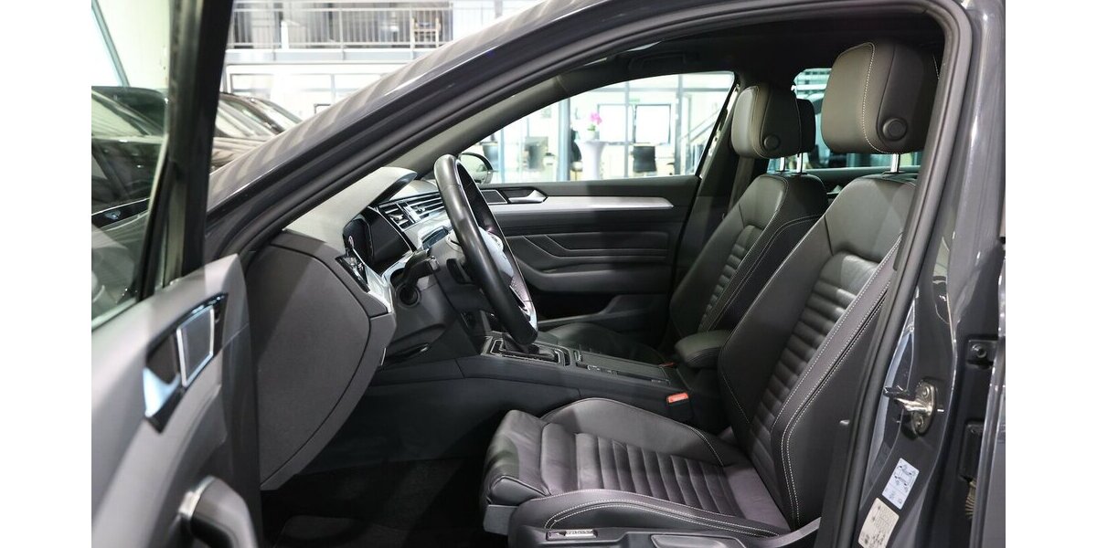 VW Passat Variant 2.0 TDI DSG BUSINESS IQ PANORAMA 122.000 km 22.777 &euro; Hamm 59077