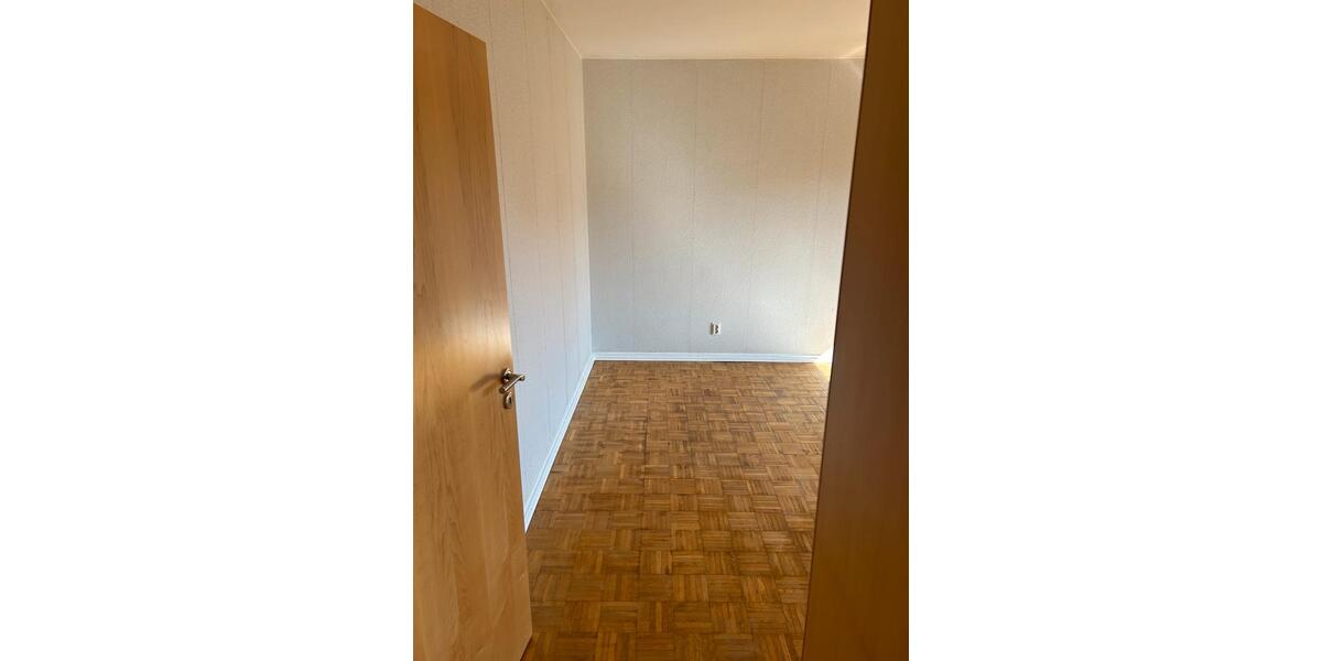 Etagenwohnung Kamen - 3.5 Zimmer, 106 m&sup2;, 1.000&euro; | Angebot:26022981