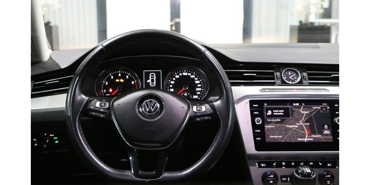 VW Passat 1.4 TSI Comfortline NAVI-DM+APPLE+ANDROID 159.000 km 11.444 &euro; Hamm 59077