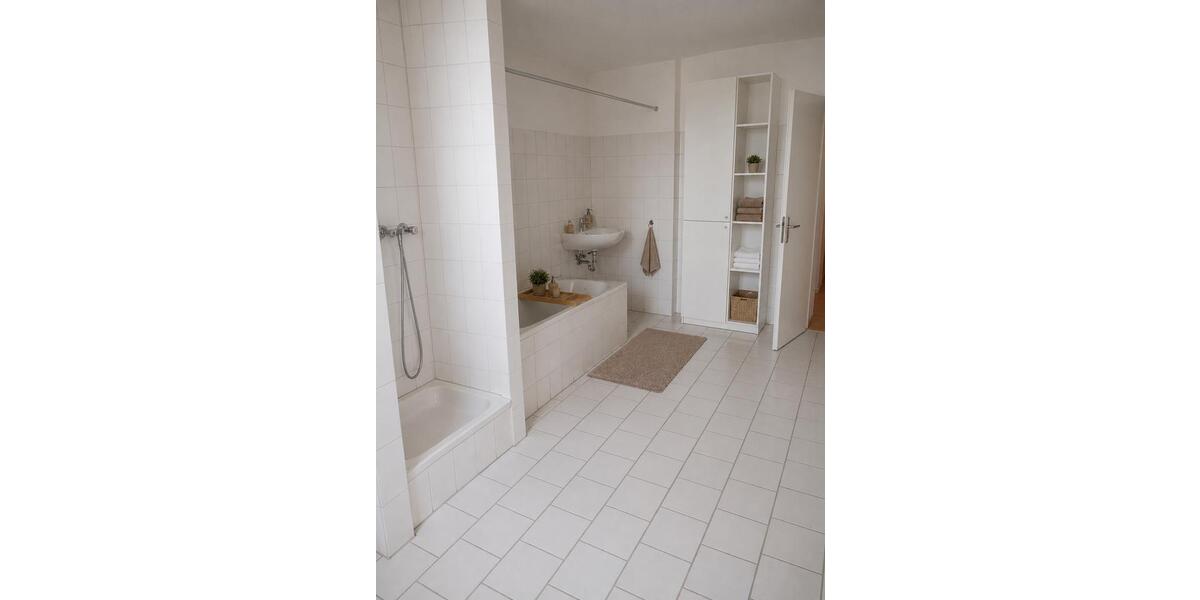 Etagenwohnung Schwerte - 4 Zimmer, 125 m&sup2;, 1.100&euro; | Angebot:26605408