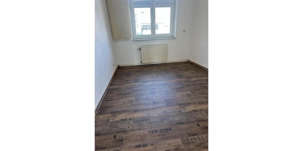 Dachgeschoßwohnung Schwerte - 3 Zimmer, 75 m&sup2;, 550&euro; | Angebot:25650428