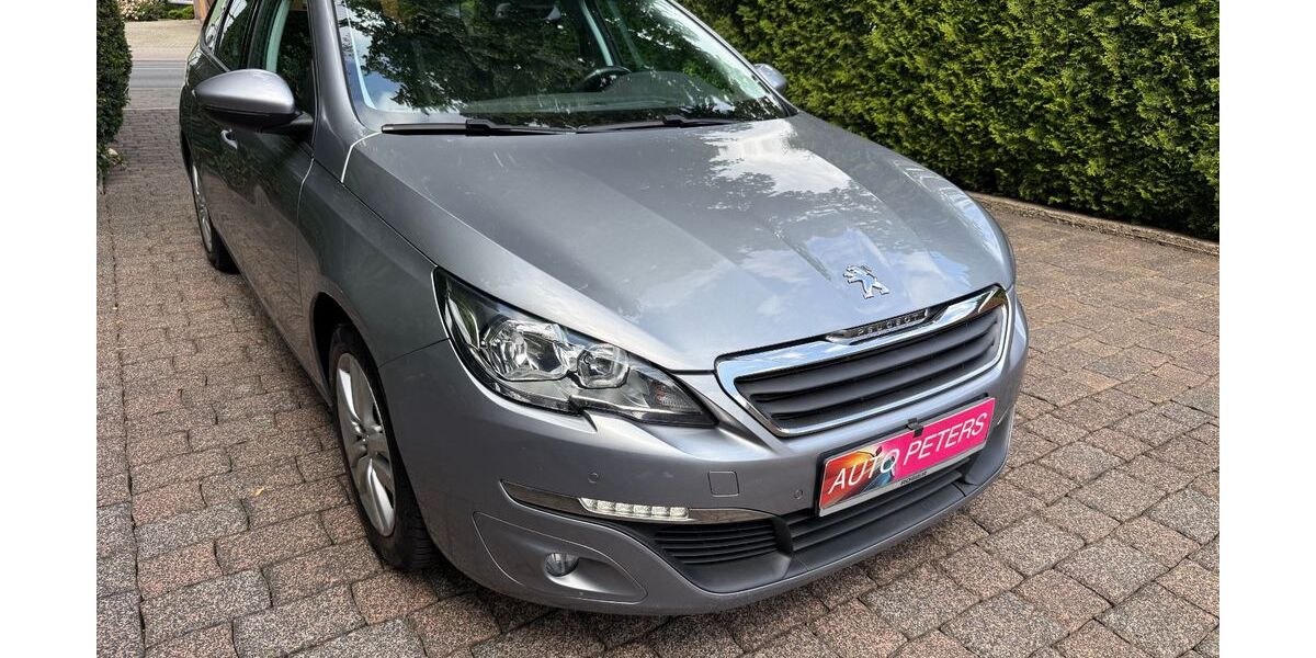 Peugeot 308 143.000 km 4.990 &euro; Bergkamen 59192