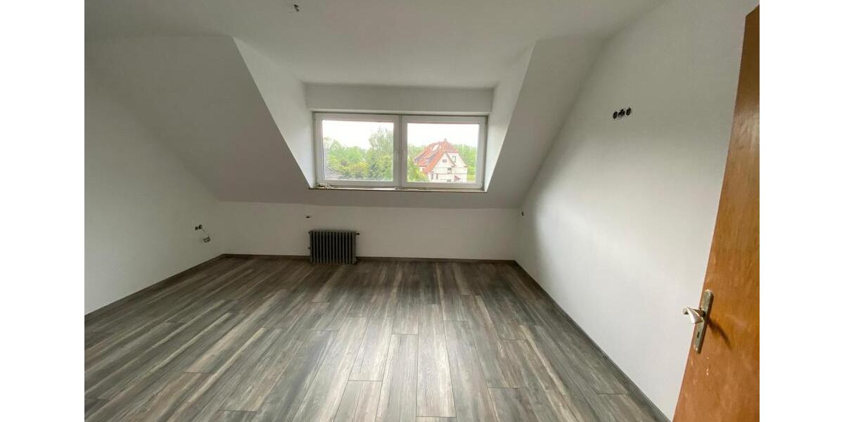 Dachgeschoßwohnung Dortmund Huckarde - 2 Zimmer, 84 m&sup2;, 1.110&euro; | Angebot:26545985