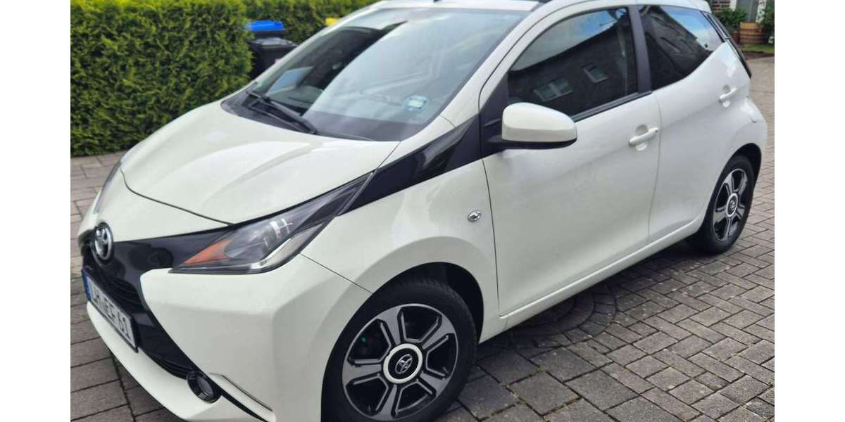 Toyota Aygo 49.000 km 8.300 &euro; Lüdinghausen, Stadt 59348