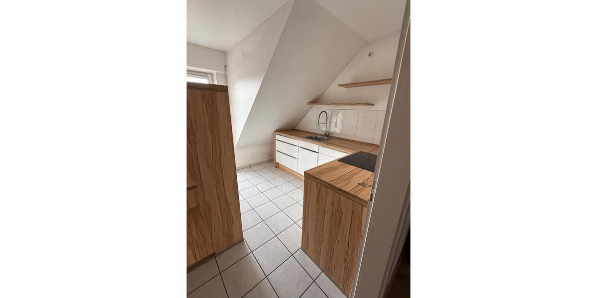 Dachgeschoßwohnung Unna Hemmerde - 2 Zimmer, 80 m&sup2;, 640&euro; | Angebot:24752670
