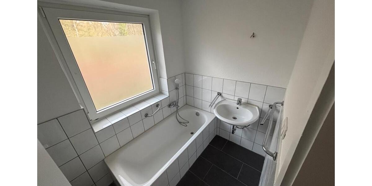 Erdgeschoßwohnung Dortmund Hombruch - 2 Zimmer, 60 m&sup2;, 510&euro; | Angebot:25994256