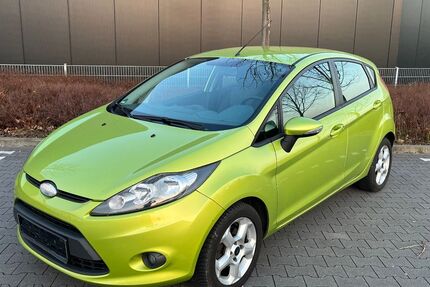 Ford Fiesta 245.000 km 1.950 &euro; Dortmund 44263