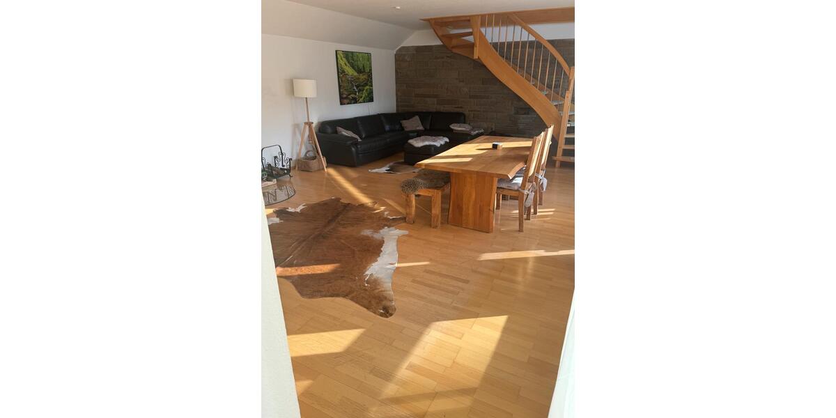 Etagenwohnung Schwerte - 2 Zimmer, 120 m&sup2;, 90&euro; | Angebot:25297094