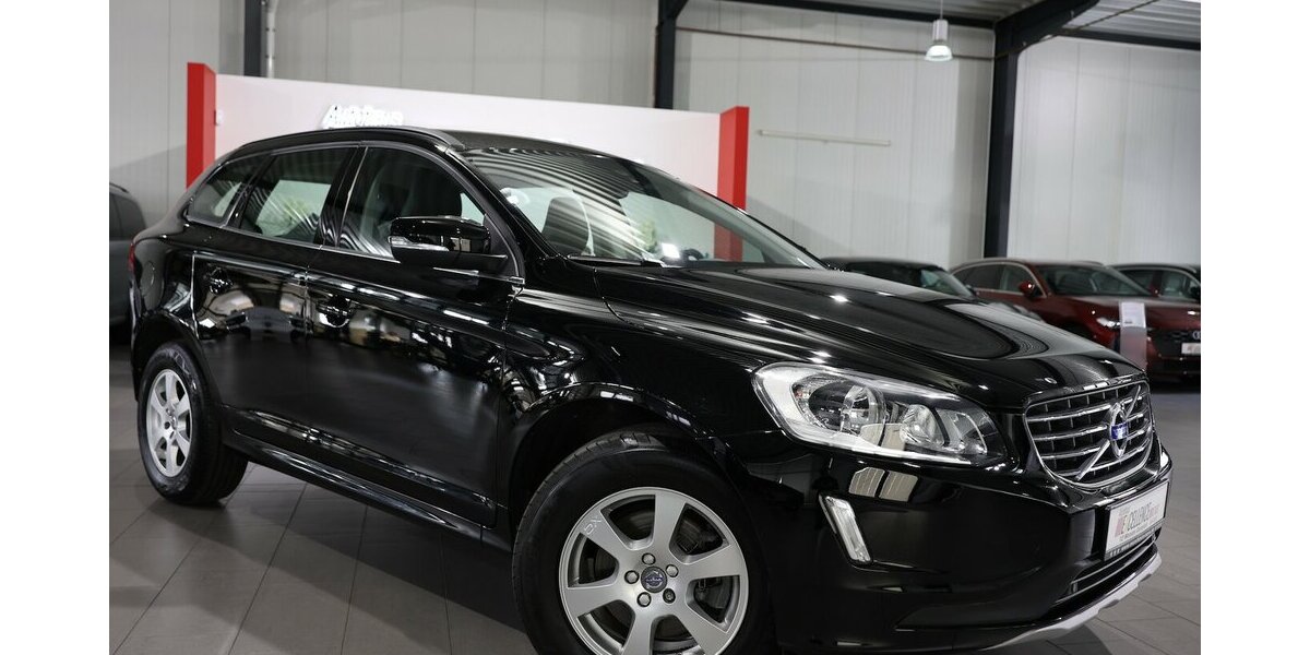 Volvo XC60 D3 MOMENTUM / LEDER / NAVI+ / ABN.AHK 125.000 km 16.777 &euro; Hamm 59077
