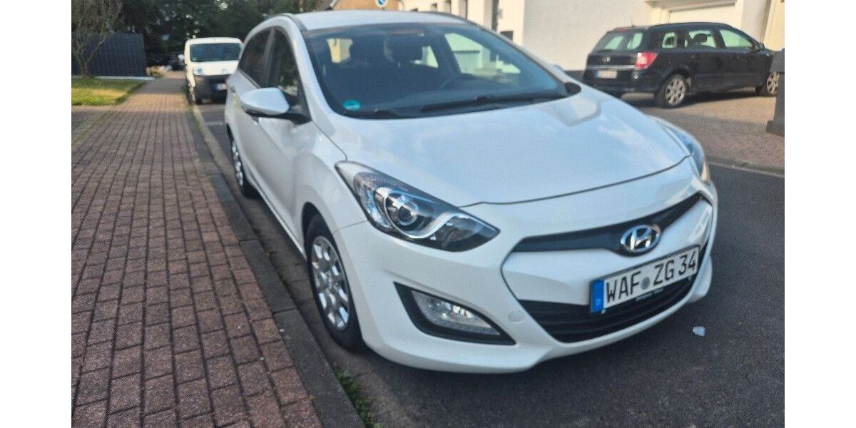 Hyundai i30 137.000 km 4.400 &euro; Lünen 44532