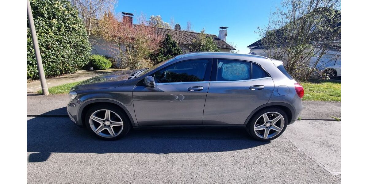 Mercedes-Benz GLA 200 191.000 km 16.250 &euro; Dortmund 44265