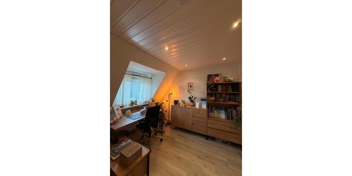 Dachgeschoßwohnung Hemer - 3 Zimmer, 85 m&sup2;, 650&euro; | Angebot:25994198