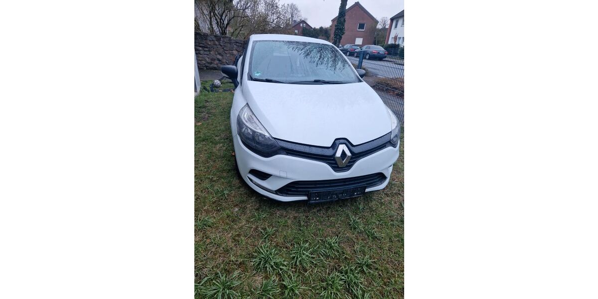 Renault Clio 133.000 km 4.600 &euro; Ahlen 59227
