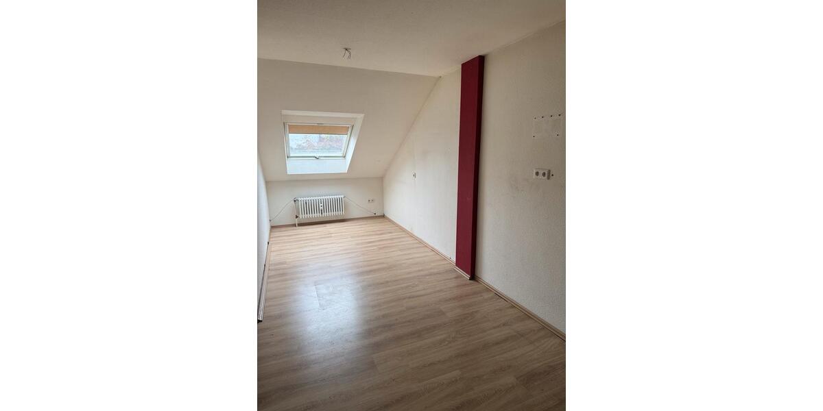 Dachgeschoßwohnung Ense - 2 Zimmer, 64 m&sup2;, 650&euro; | Angebot:26616961