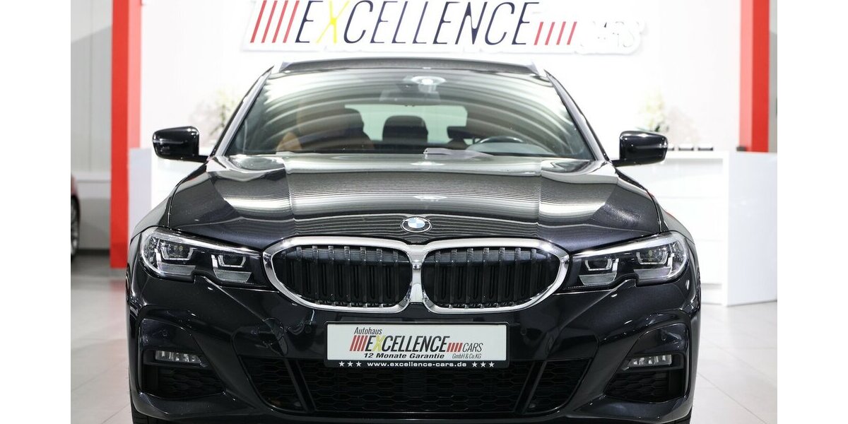 BMW 330d Touring xDrive M-SPORT BLACK & BROWN / LED 135.000 km 28.883 &euro; Hamm 59077