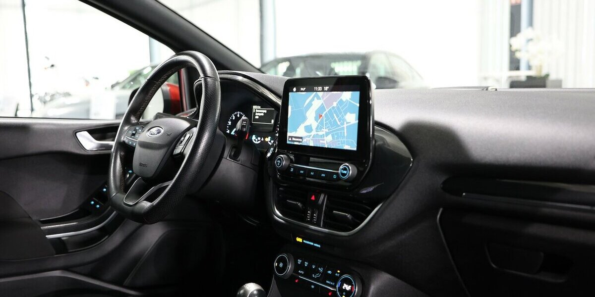 Ford Fiesta 1.0 EB ST-LINE SPORT / LED / NAVI+APPLE 89.000 km 12.444 &euro; Hamm 59077