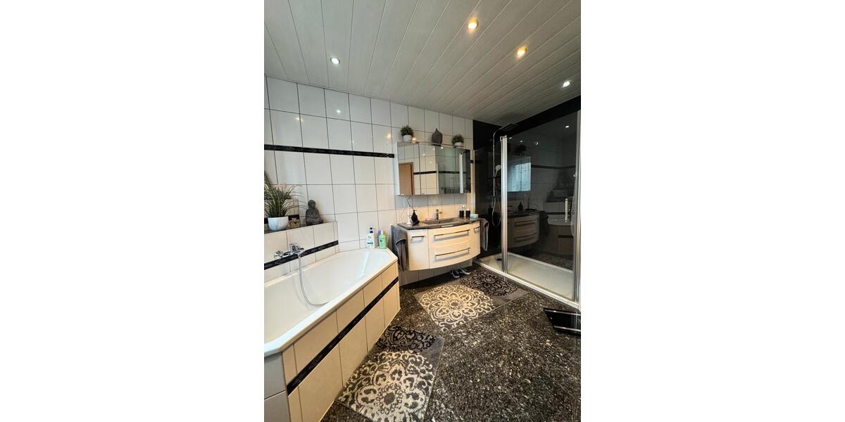 Reihenhaus Witten Heven - 7 Zimmer, 168 m&sup2;, 525.000&euro; | Angebot:26598303