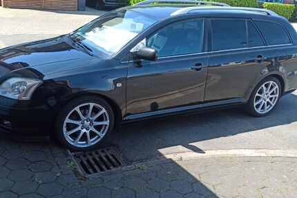 Toyota Avensis 345.122 km 2.700 &euro; Lüdinghausen 59348