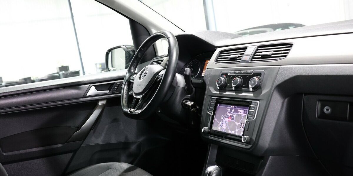 VW Caddy Maxi KOMBI 2.0 TDI DSG 1.HAND / NAVI+, ACC 143.000 km 19.991 &euro; Hamm 59077