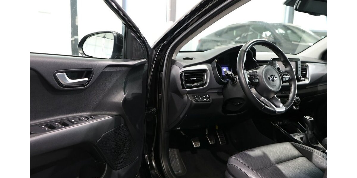 Kia Stonic 1.0 T-GDI PLATIUM-EDITION / SCHIEBEDACH / 62.000 km 14.991 &euro; Hamm 59077