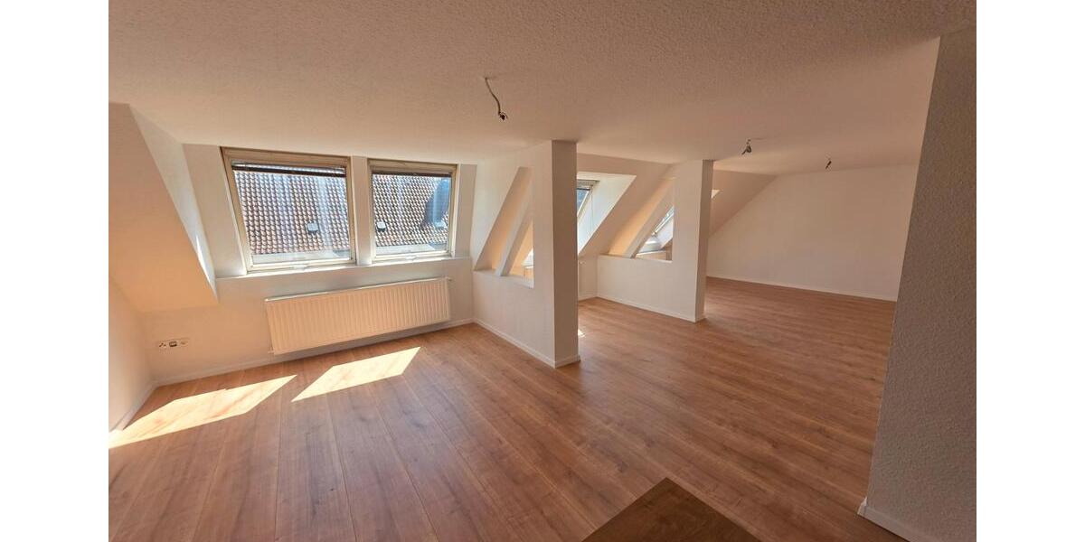 Dachgeschoßwohnung Dortmund Innenstadt Nord - 2 Zimmer, 80 m&sup2;, 950&euro; | Angebot:26640759