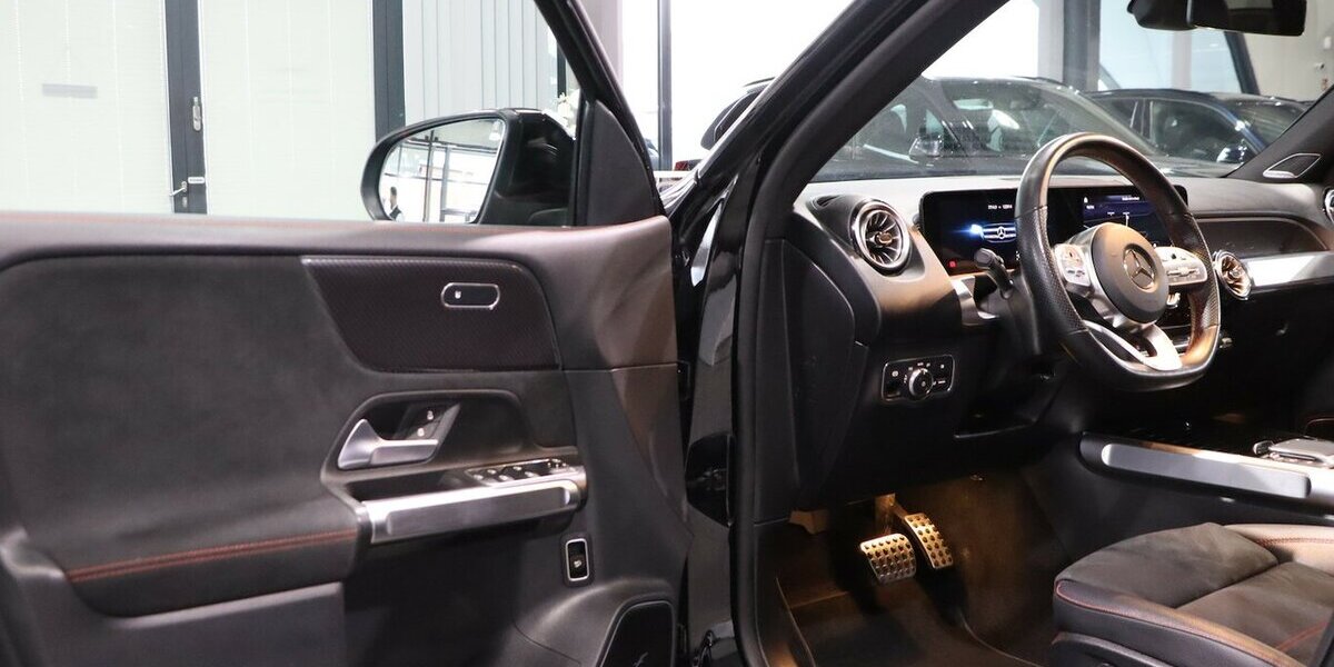 Mercedes-Benz GLB 220 d 4Matic AMG-LINE / PANORAMA, DISTRONIC+ 123.000 km 35.221 &euro; Hamm 59077