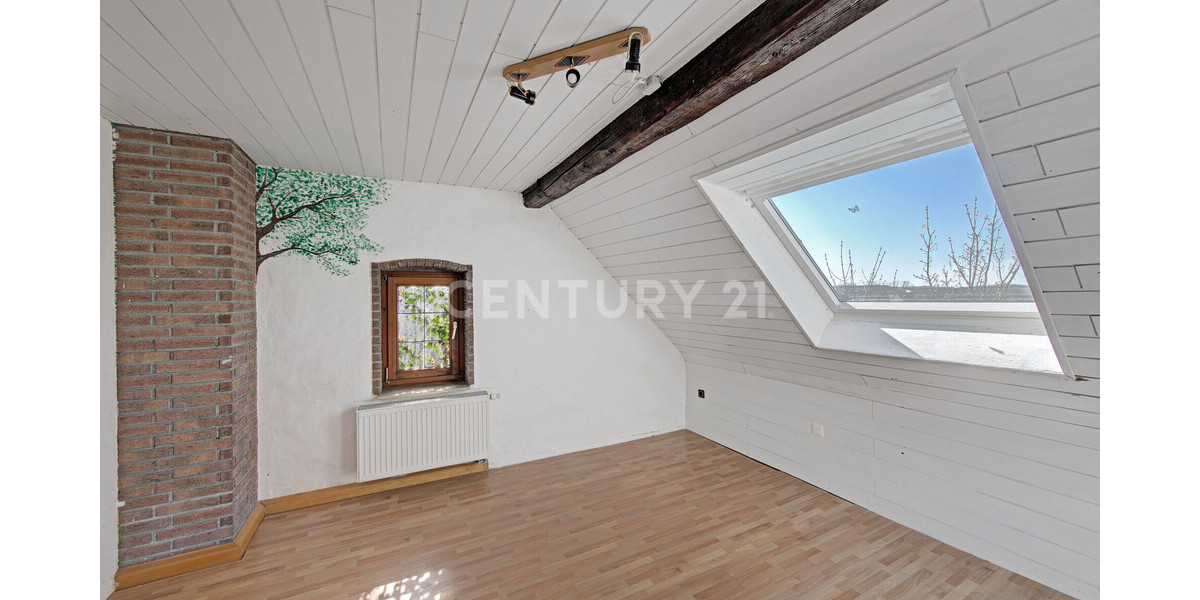 Familiendomizil: Altbau-Charme trifft auf grenzenlose Entfaltungs- und Gestaltungsmöglichkeiten - Einfamilienhaus Lünen | Angebot:26465753