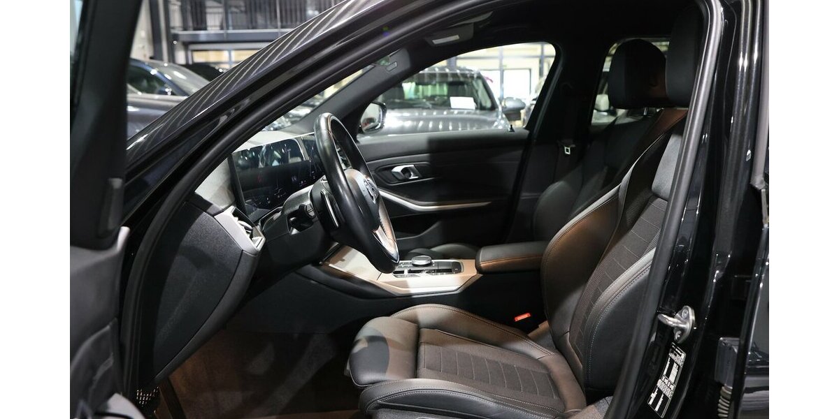 BMW 318d Touring SHADOW SPORT CURVED+NAVI,LEDER,LED 74.000 km 28.993 &euro; Hamm 59077