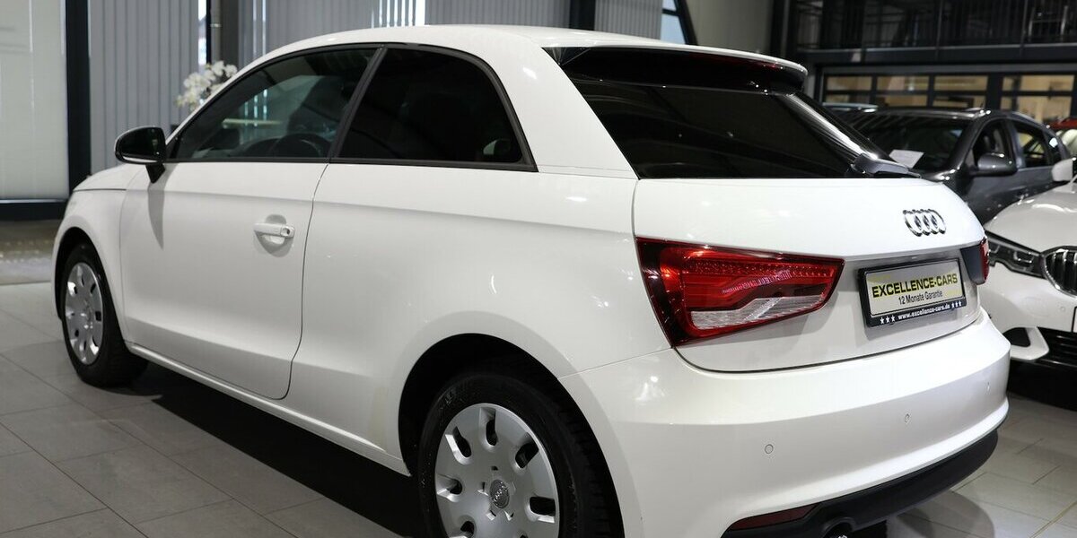 Audi A1 1.6 TDI SPORT WHITE / XENON, NAVI-MMI, LEDER 111.000 km 11.555 &euro; Hamm 59077