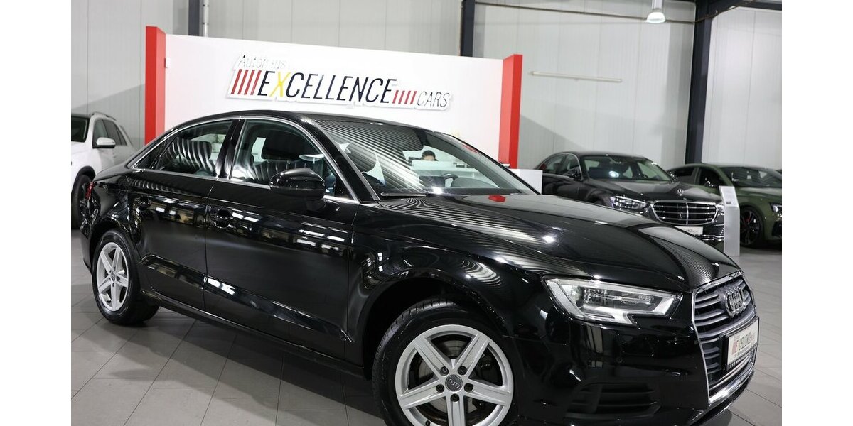 Audi A3 LIMOUSINE 1.4 TFSI BUSINESS / VIRTUAL-COCKPIT 119.000 km 15.444 &euro; Hamm 59077