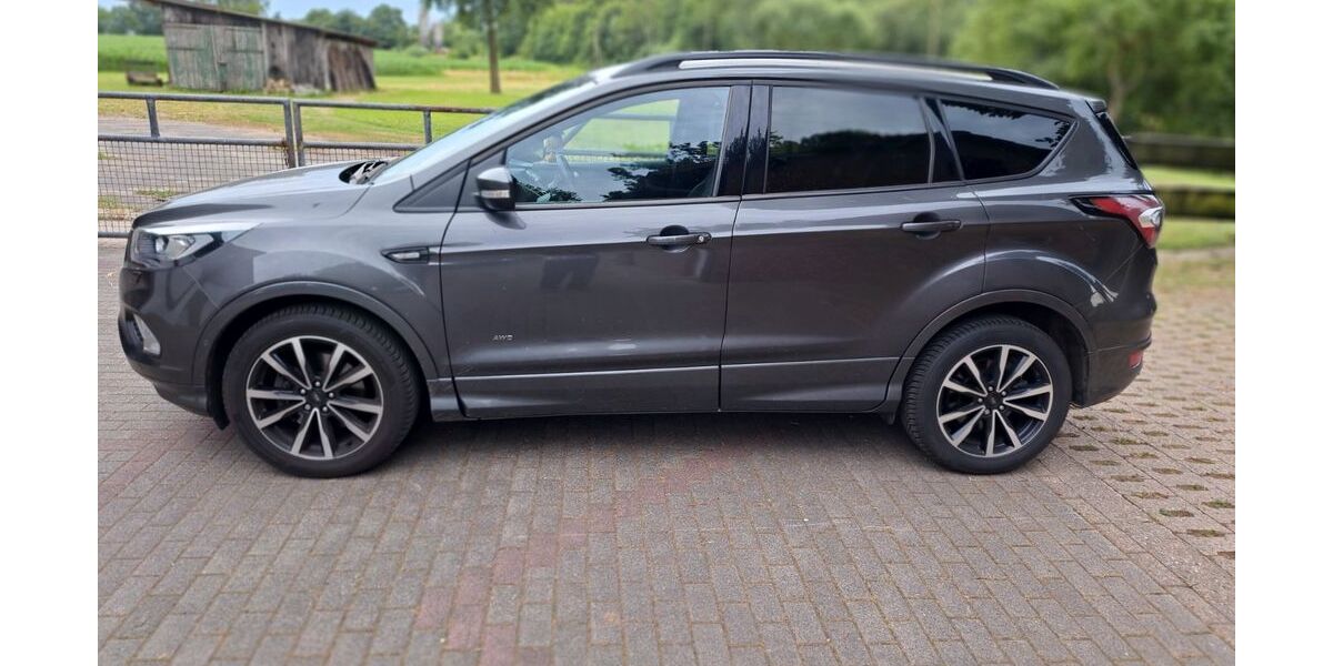Ford Kuga 68.000 km 17.200 &euro; Lüdinghausen 59348
