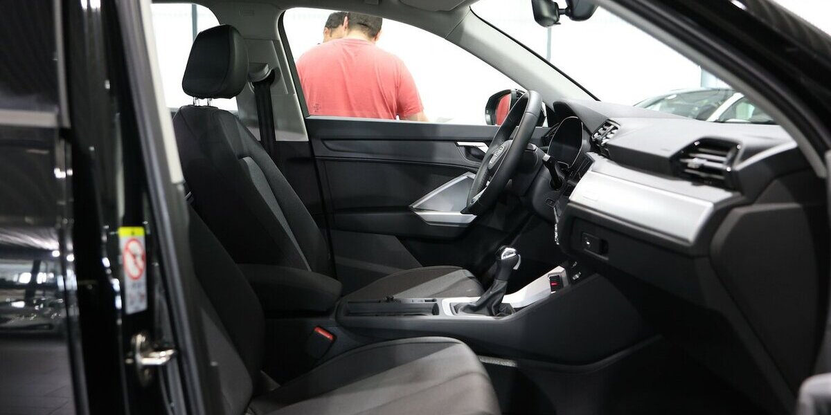 Audi Q3 35 TFSI / LED, VIRTUAL-COCKPIT, APPLE+ANDROID 15.000 km 29.993 &euro; Hamm 59077