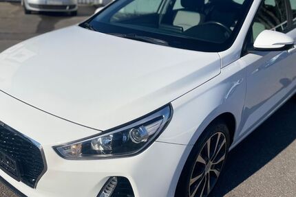 Hyundai i30 75.000 km 13.700 &euro; Iserlohn 58638