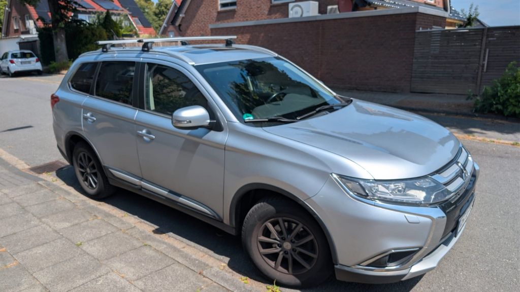 Mitsubishi Outlander 176.000 km 12.600 &euro; Castrop-Rauxel 44577